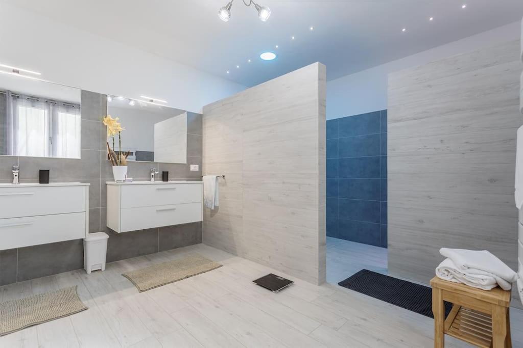 350 Mt Claudia Con Piscina Privata * Tertenia