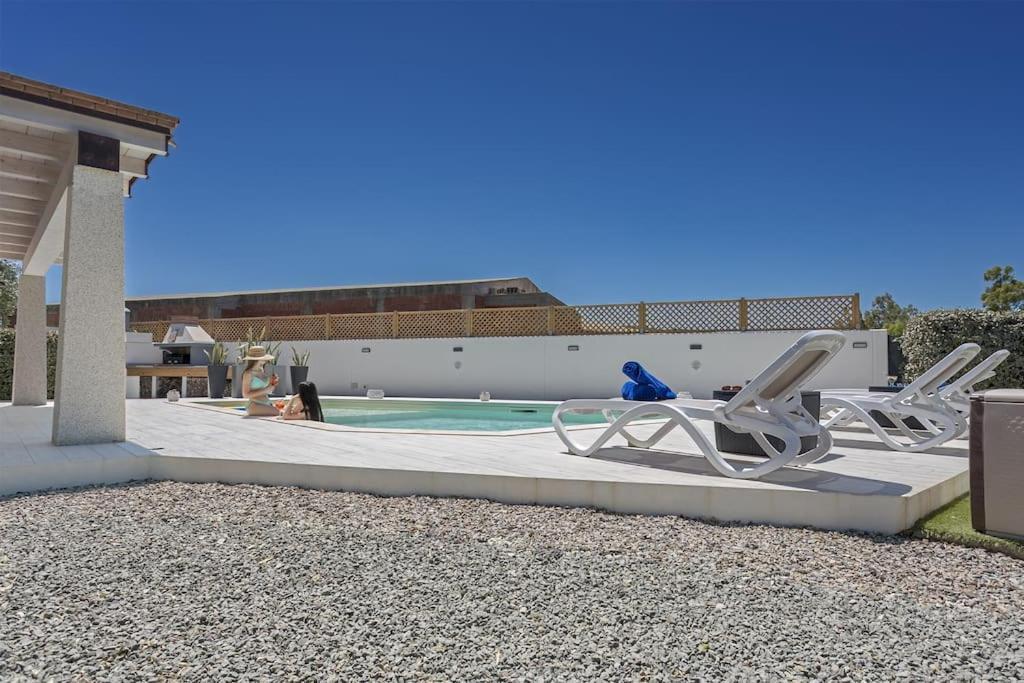 350 Mt Claudia Con Piscina Privata