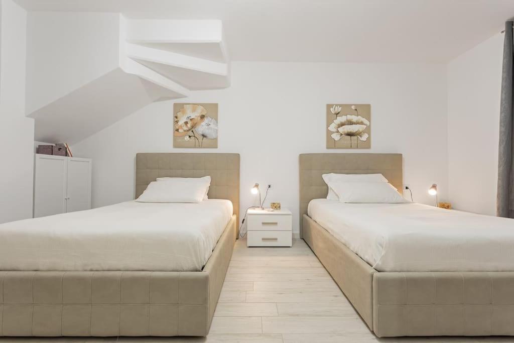 350 Mt Claudia Con Piscina Privata