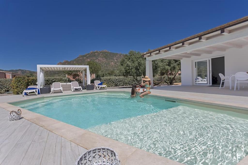 350 Mt Claudia Con Piscina Privata Villa Tertenia