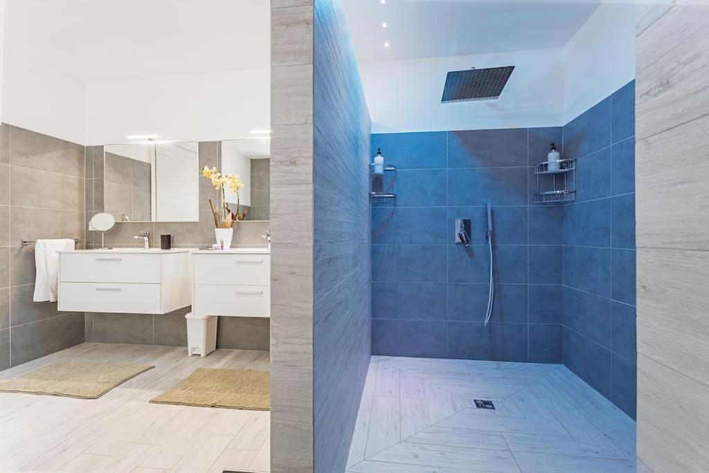 350 Mt Claudia Con Piscina Privata Tertenia